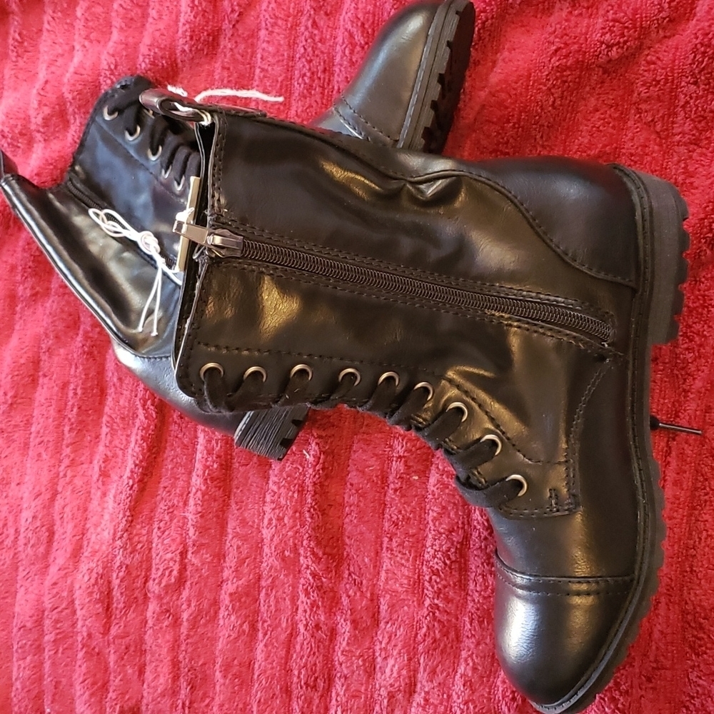 Universal Thread Army Boots 👢 - Picture 3 of 5